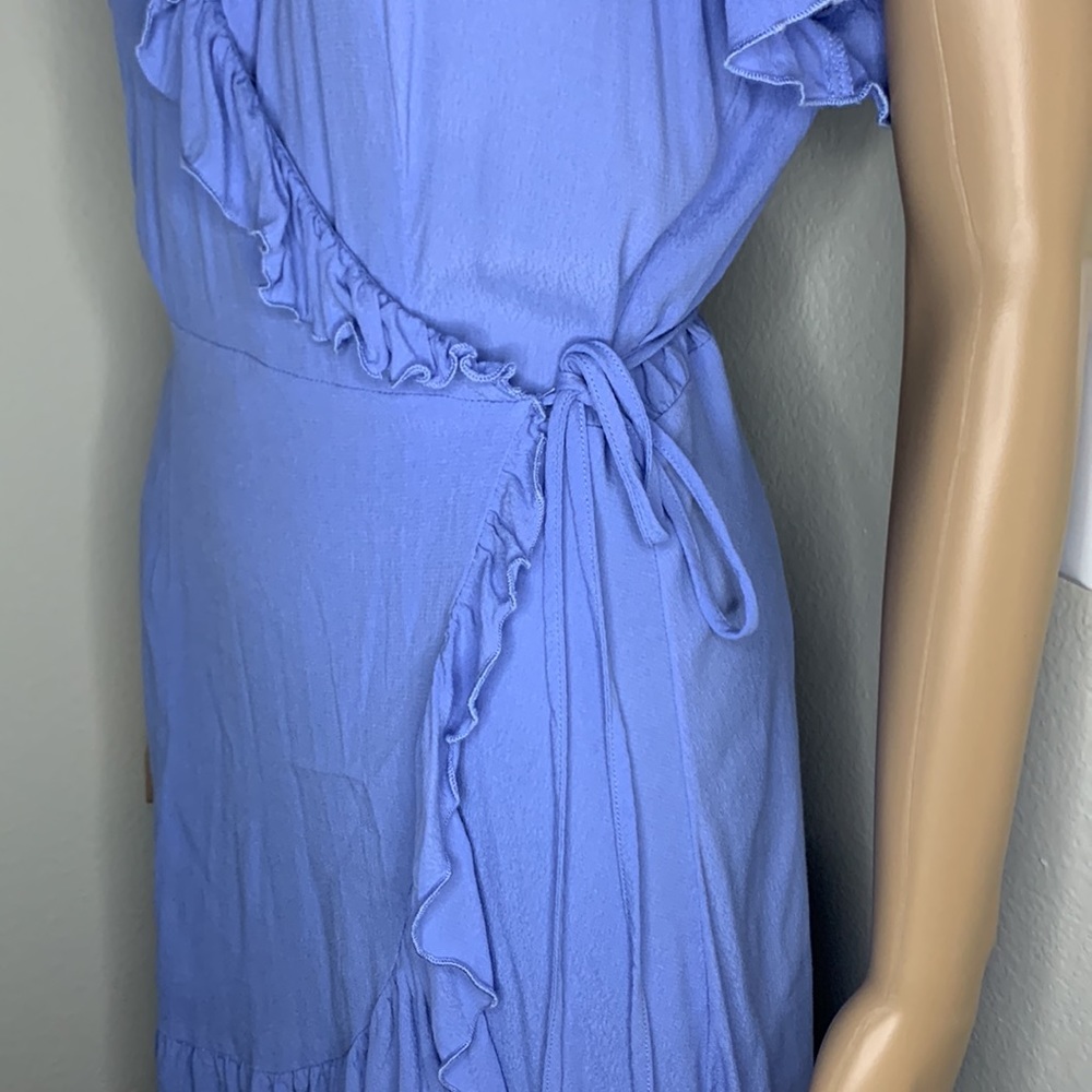 Dress - Picture 6 of 9